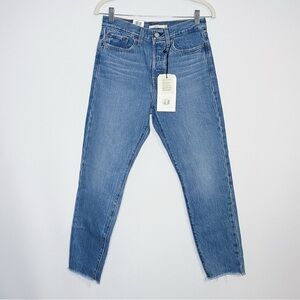 Levi’s - Wedgie Medium Wash Jeans